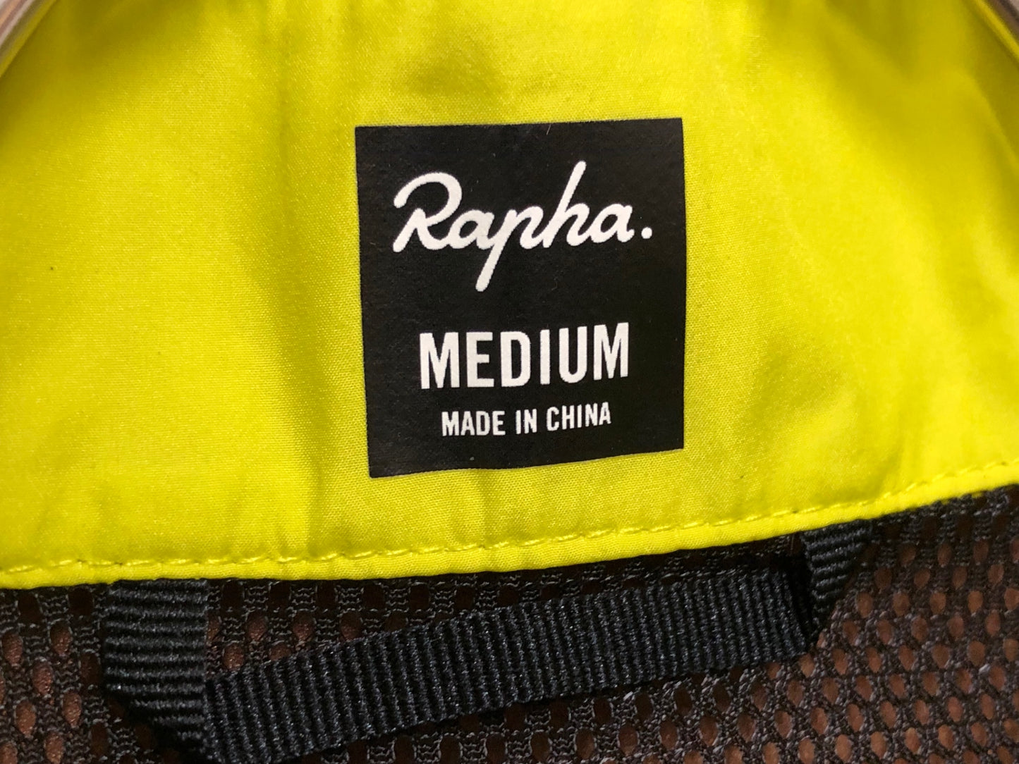 IO658 ラファ Rapha Brevet 反射ベスト ジレ M ネオンイエロー