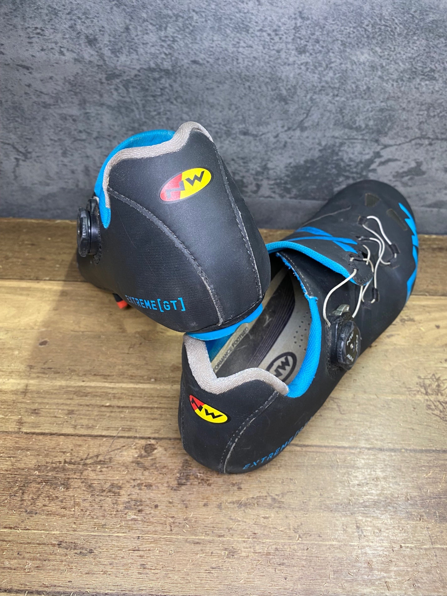 IZ476 ノースウェーブ NORTHWAVE EXTREME GT XFRAME ビンディングシューズ 3穴 黒青 EU43