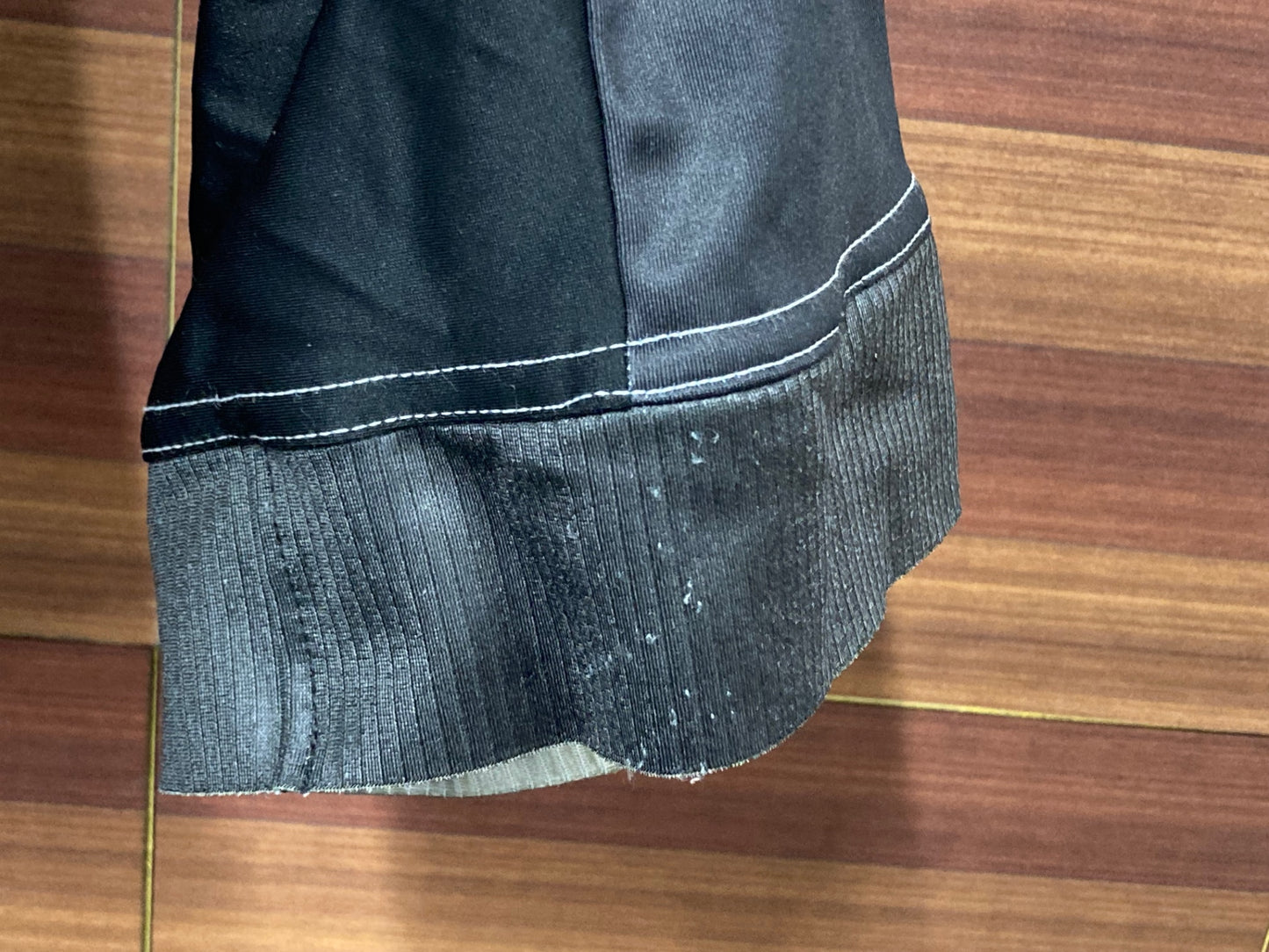 IN743 カステリ CASTELLI ビブショーツ 黒 L STRAVA