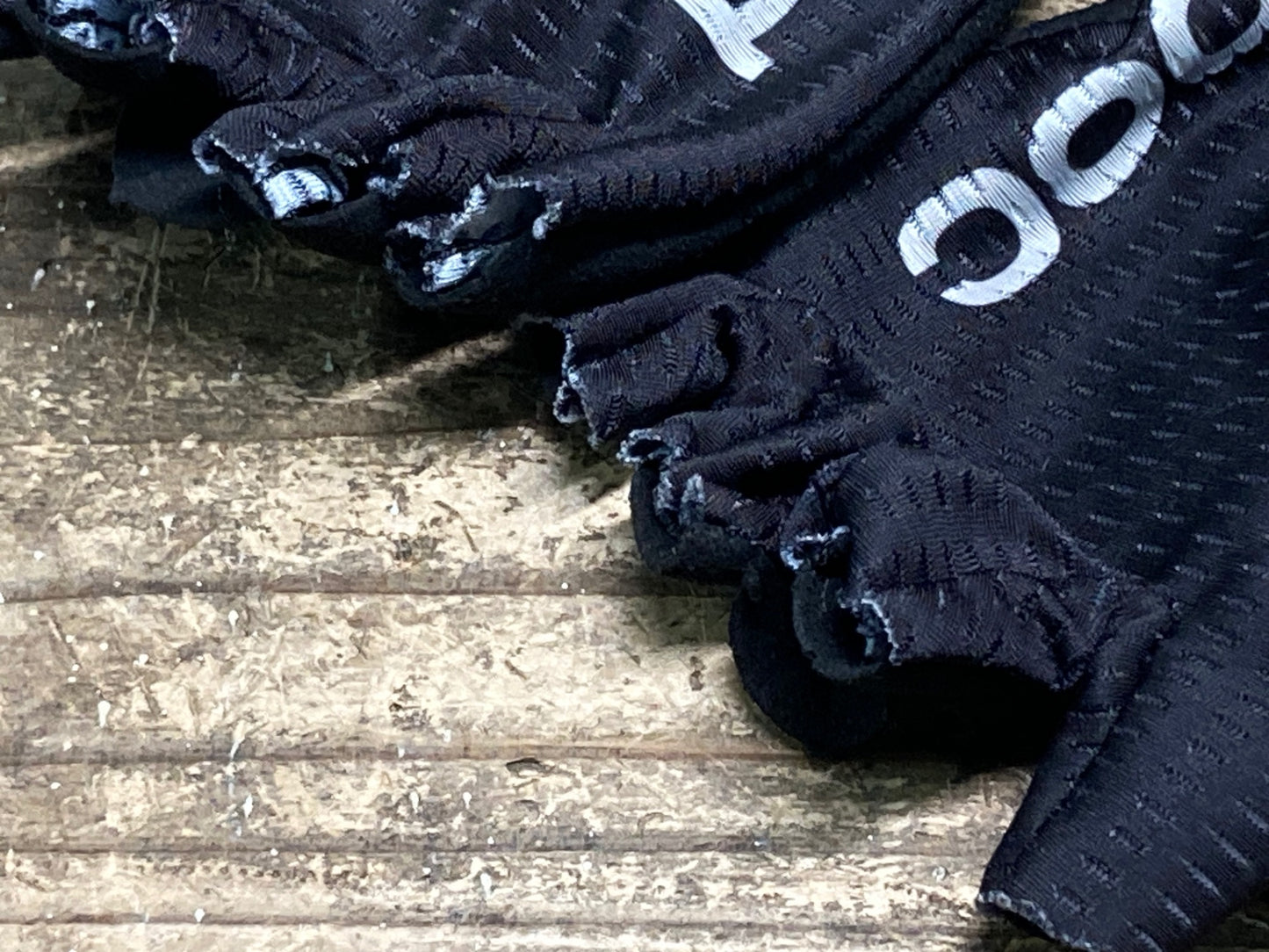 IY539 ポック poc 指切り サイクルグローブ 黒 S