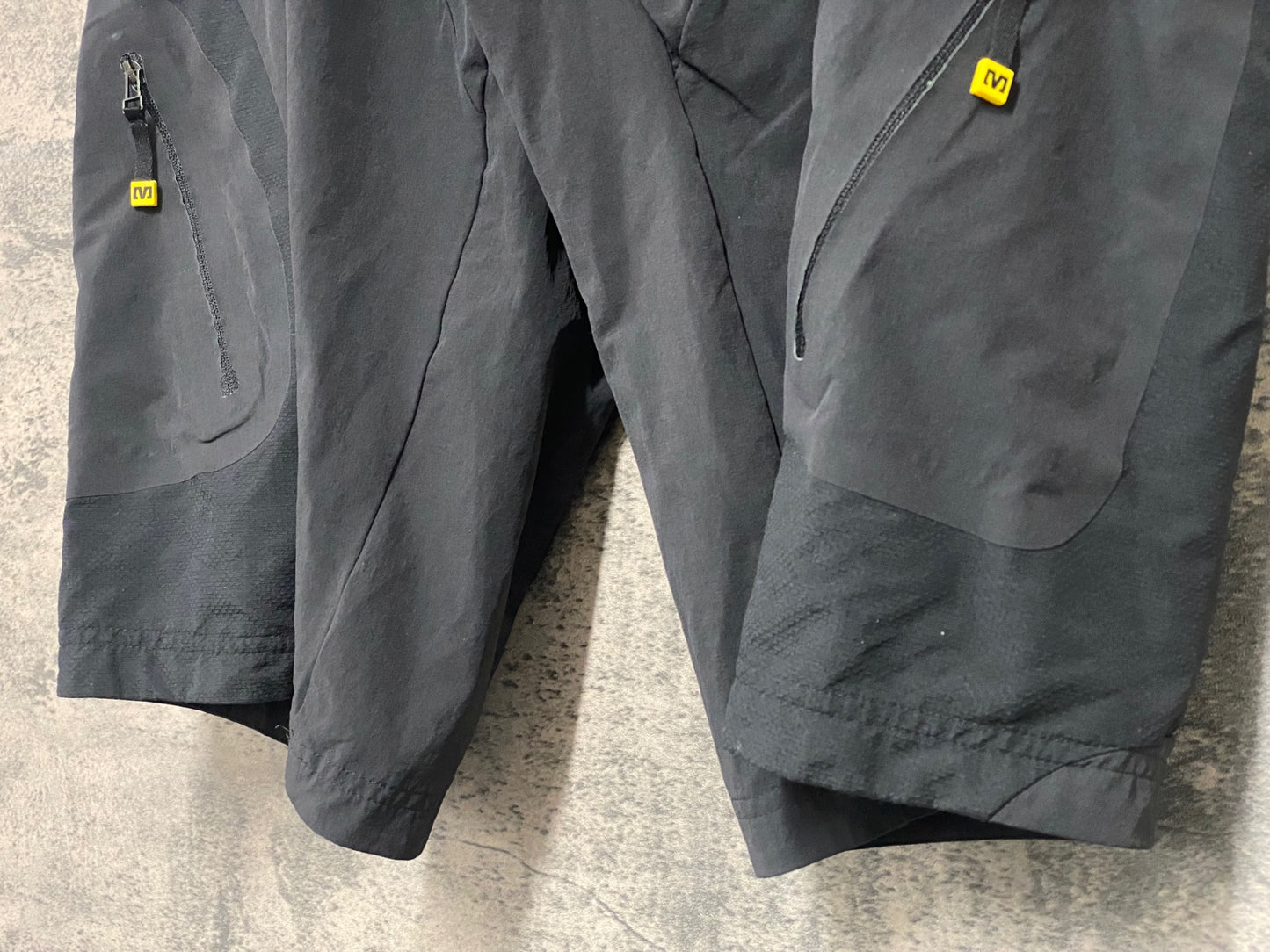 IZ851 マビック MAVIC Men's Altium ERGORIDE Trail Cycling Shorts サイクルパンツ 黒 M