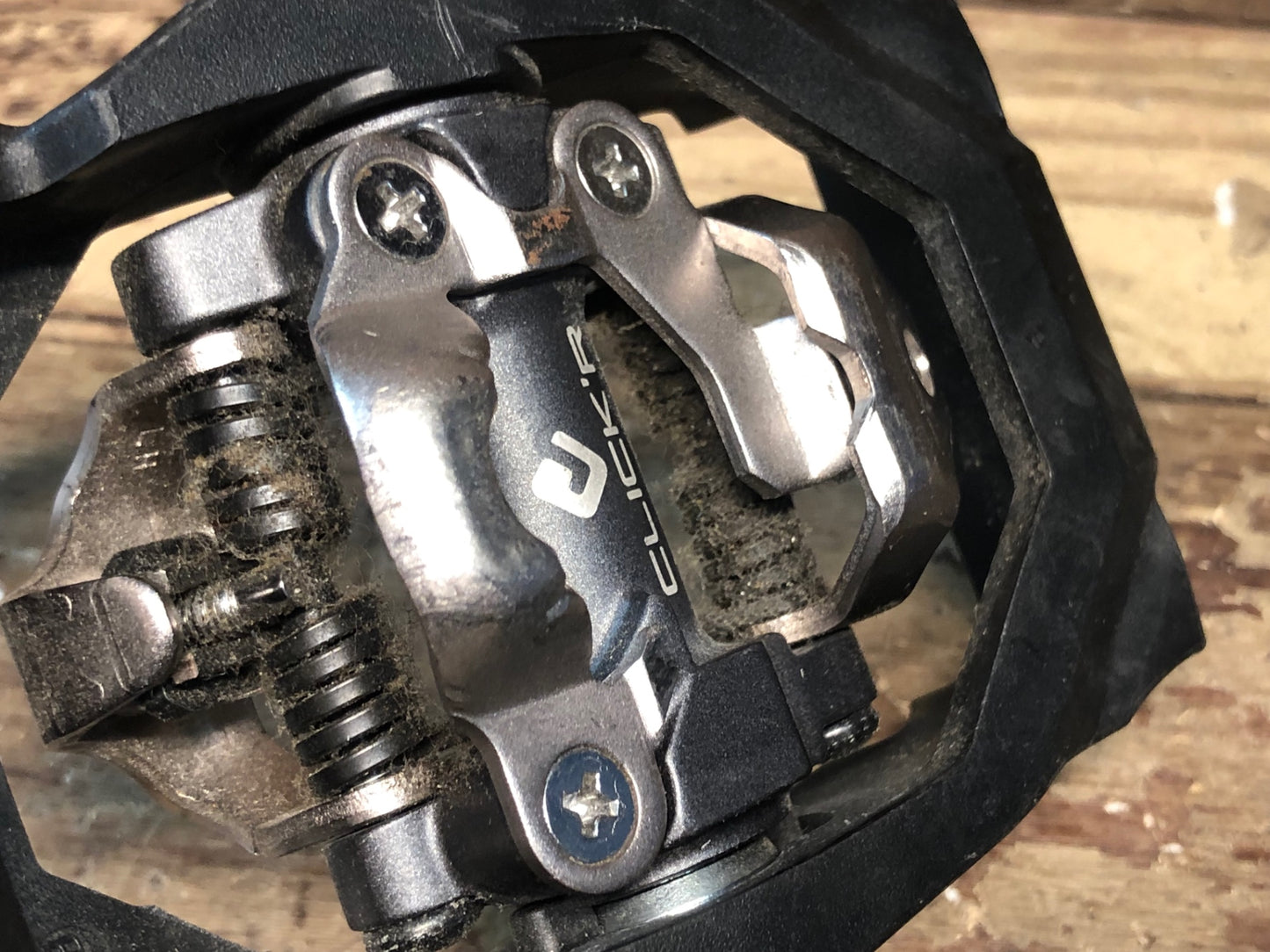 GC086 シマノ SHIMANO PD-T700 ビンディングペダル SPD