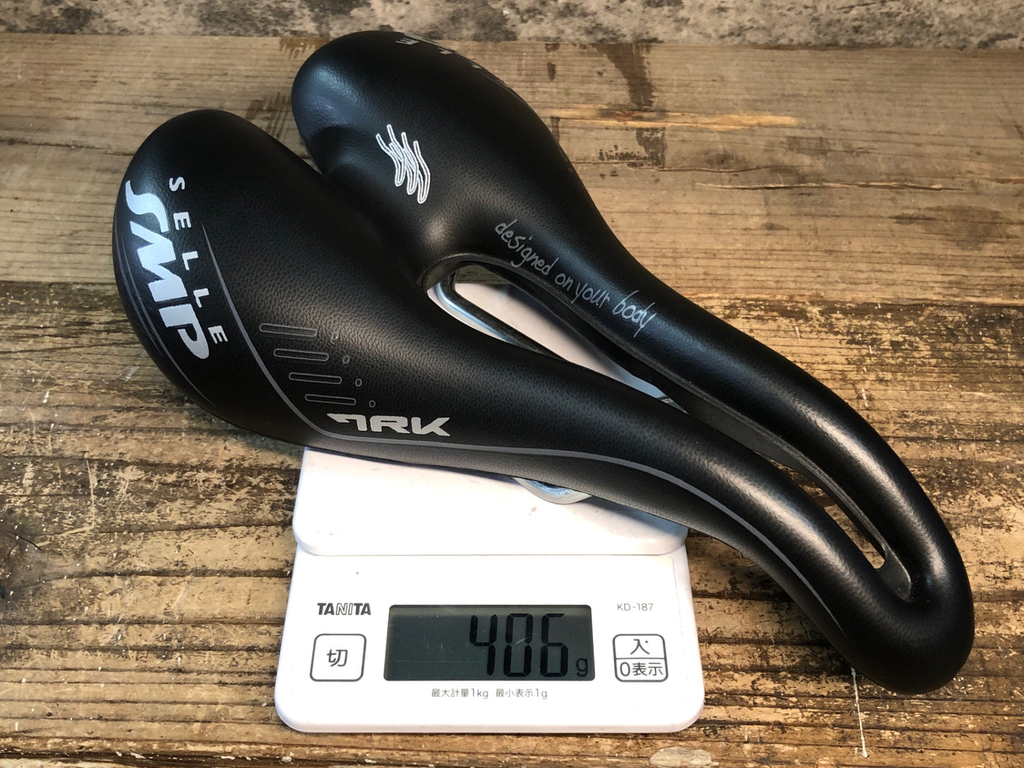 JA563 SELLE SMP TRK サドル 黒 160mm クロモリ