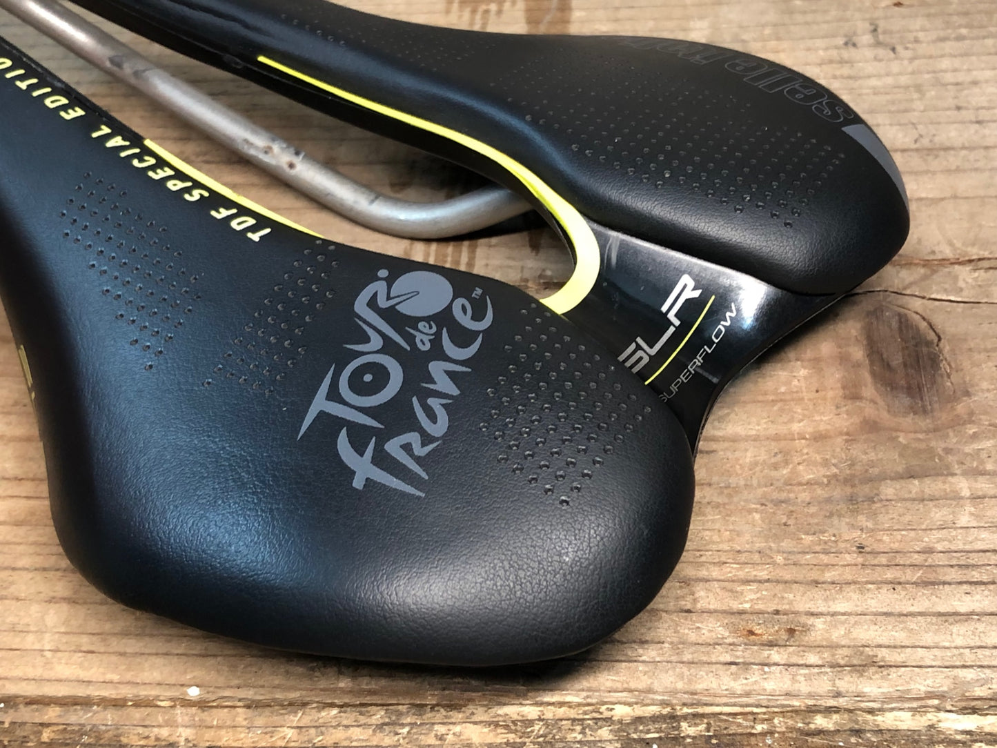 IZ155 セライタリア selle italia SLR BOOST SUPERFLOW TDF SPECIAL EDITION サドル 黒 Ti316 レール L3