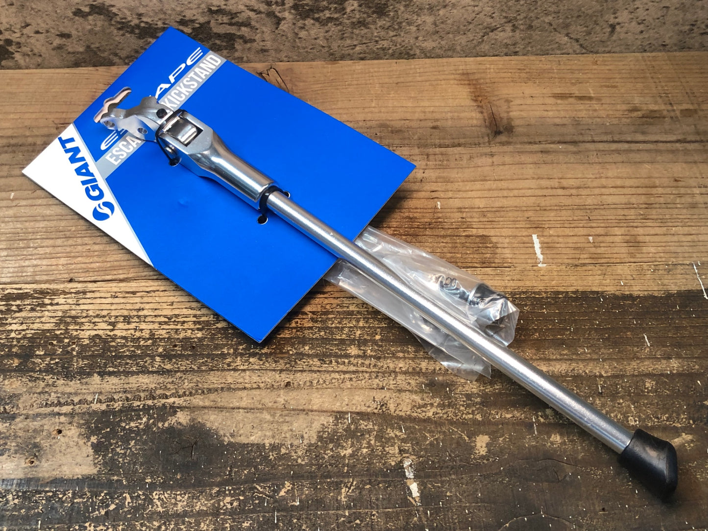 IV811 ジャイアント GIANT ESCAPE QR KICKSTAND スタンド