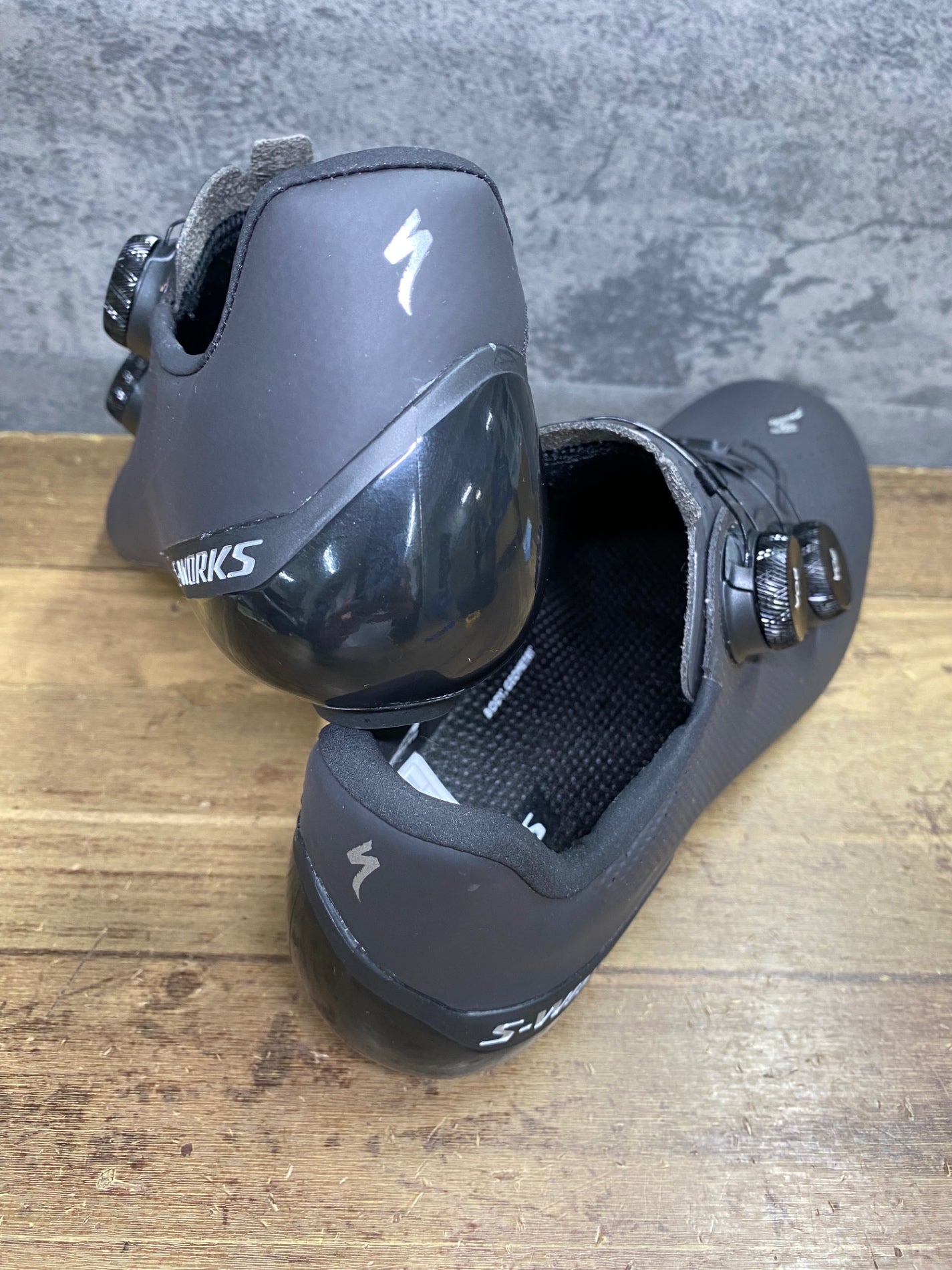 IY580 スペシャライズド SPECIALIZED エスワークス TORCH RD ビンディングシューズ 黒 RU41