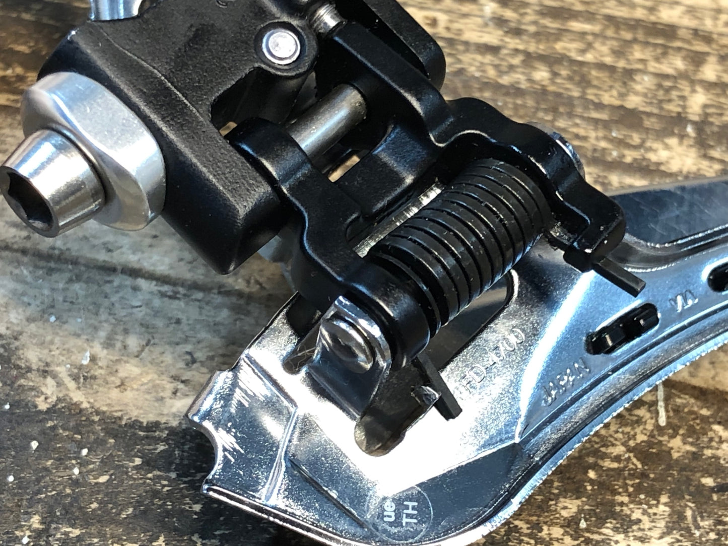 JA578 シマノ SHIMANO ティアグラ Tiagra FD-4700 フロントディレイラー 直付