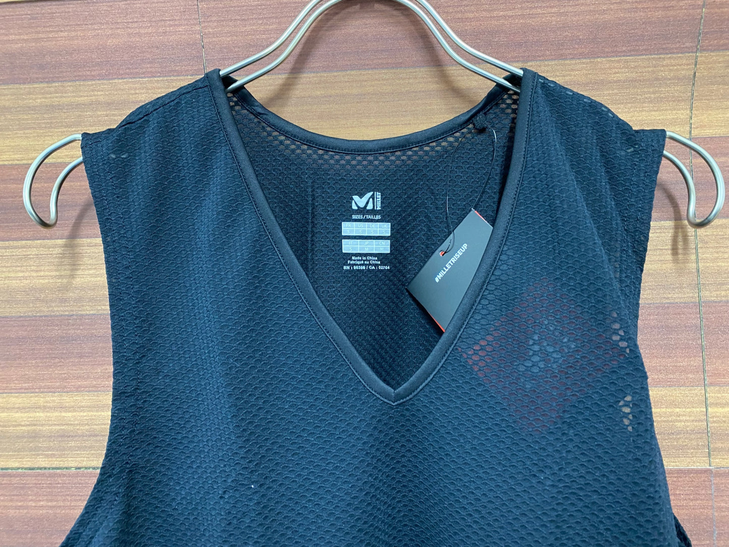 IQ212 ミレー MILLET ノースリーブ ベースレイヤー 黒 M