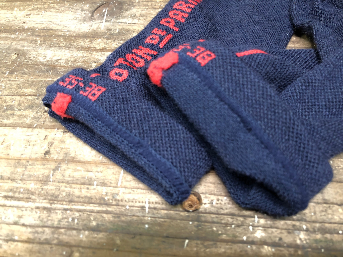 IO488 プロトンド パリ PELOTON DE PARIS ソックス 靴下 黒赤 US4~6