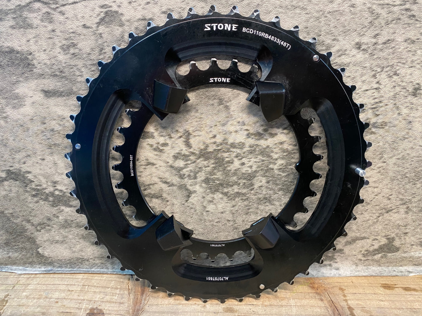 IS611 STONE Design シマノ4H対応 チェーンリングセット 48/33T