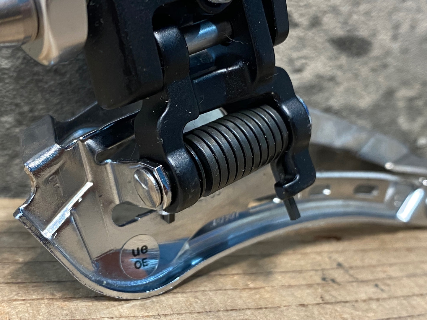 JD604 シマノ SHIMANO ティアグラ Tiagra FD-4700 フロントディレイラー 直付 ※プレート欠品