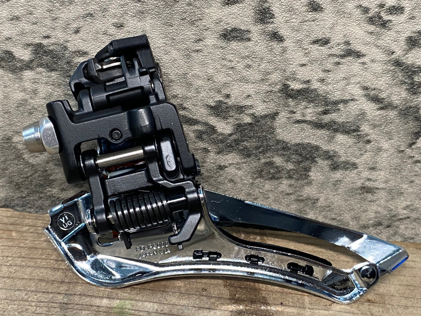 IW560 シマノ Shimano アルテグラ ULTEGRA FD-R8000 フロントディレイラー 直付