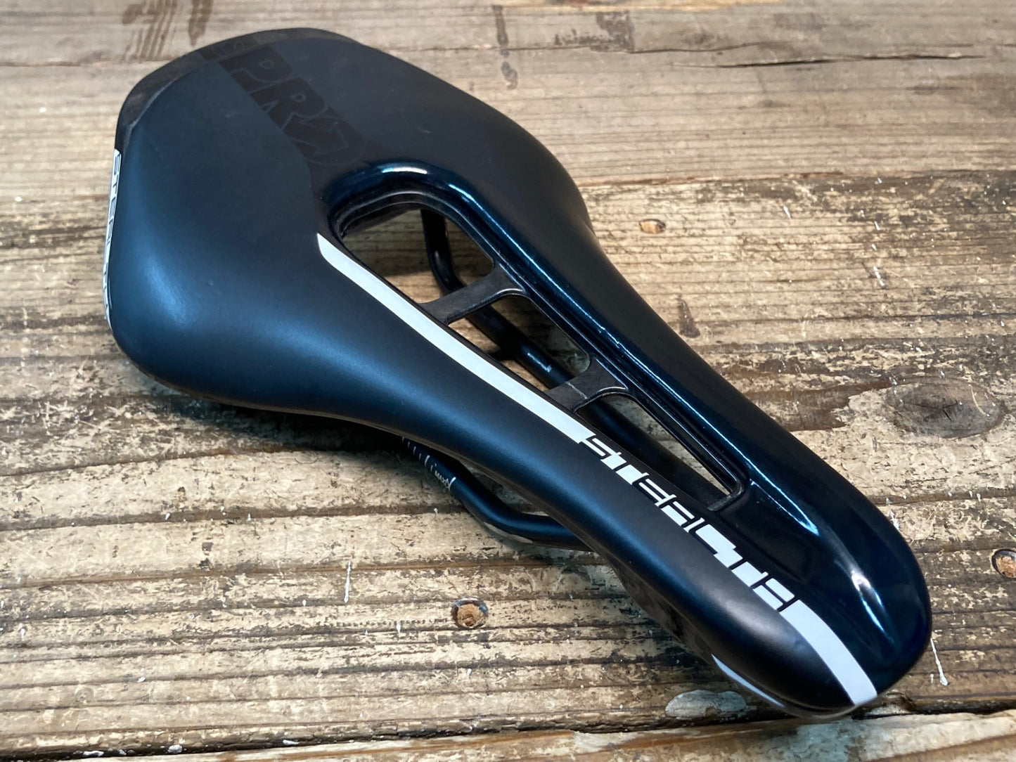 IZ280 シマノ プロ SHIMANO PRO ステルス STEALTH サドル 黒 142mm