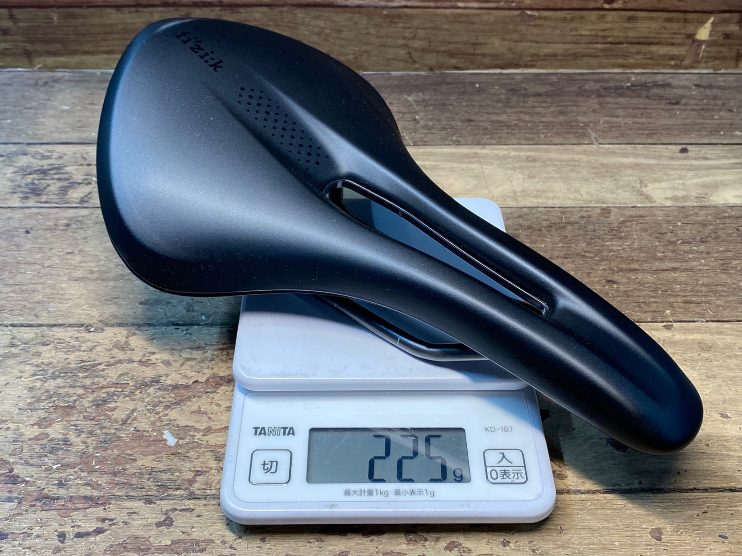 IM939 フィジーク Fizik TEMPO ALIANTE R3 サドル KIUMレール 155mm