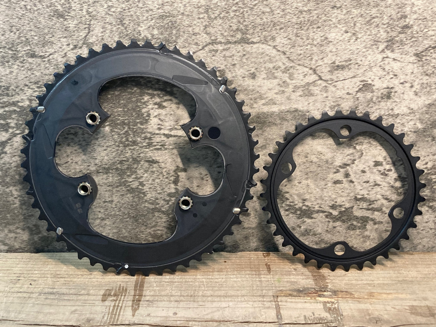 IK316 シマノ SHIMANO アルテグラ ULTEGRA R8100 チェーンリング 52/36T 完成車外し ※固定ボルト無し