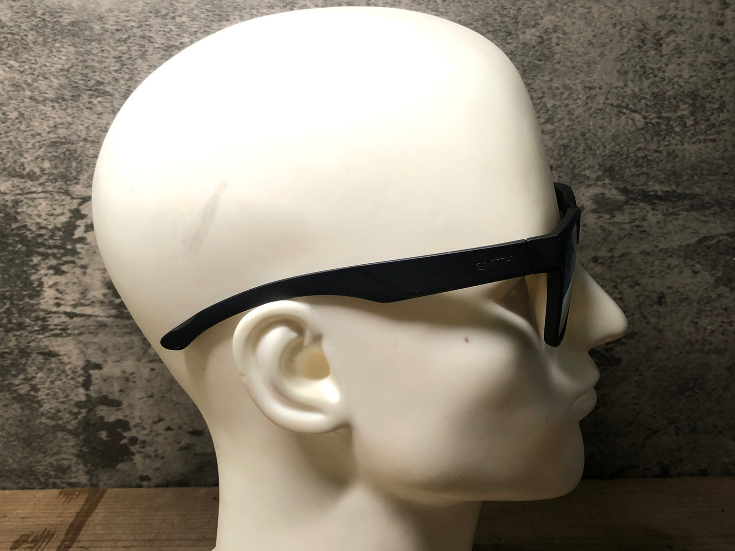 IW474 スミス SMITH Lowdown 2 サングラス アイウェア 黒 ChromaPop