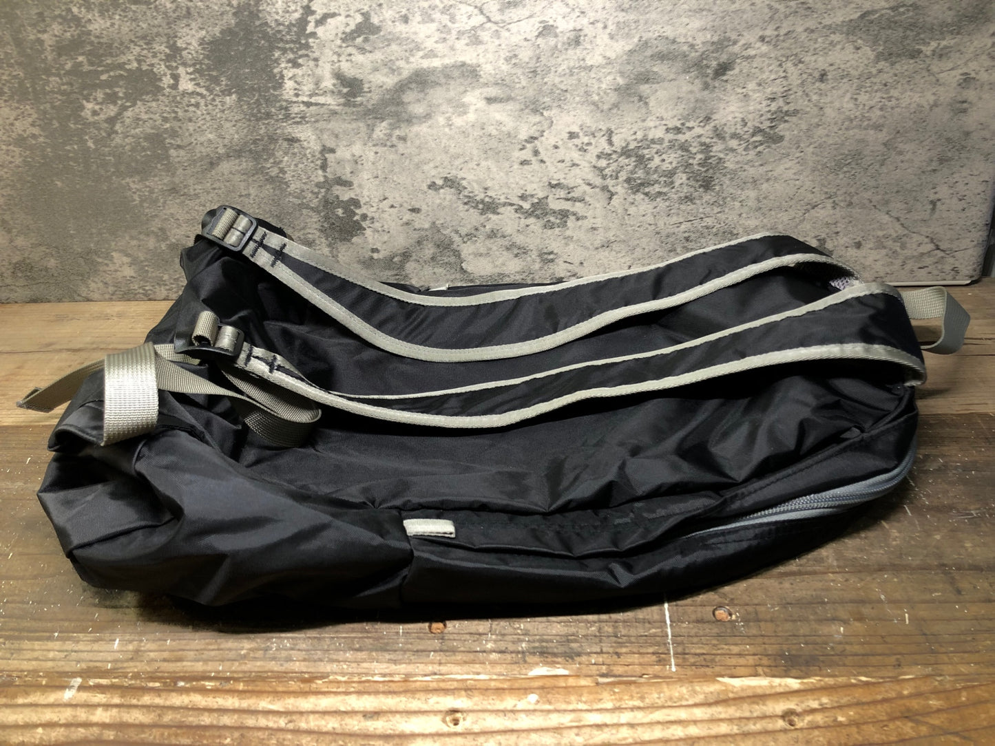 IM470 モンベル mont-bell リュック バックパック 黒