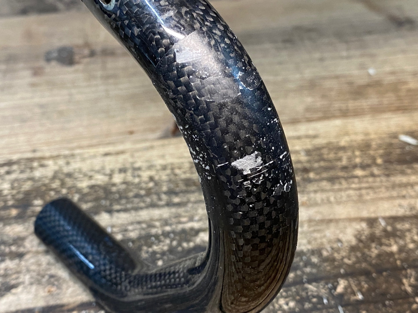 IL102 FSA K-WING Aero-Anatomic カーボン ドロップハンドル 黒 ブラケットC-C400mm Φ31.8 ※ステム固定部凹みの為ジャンク