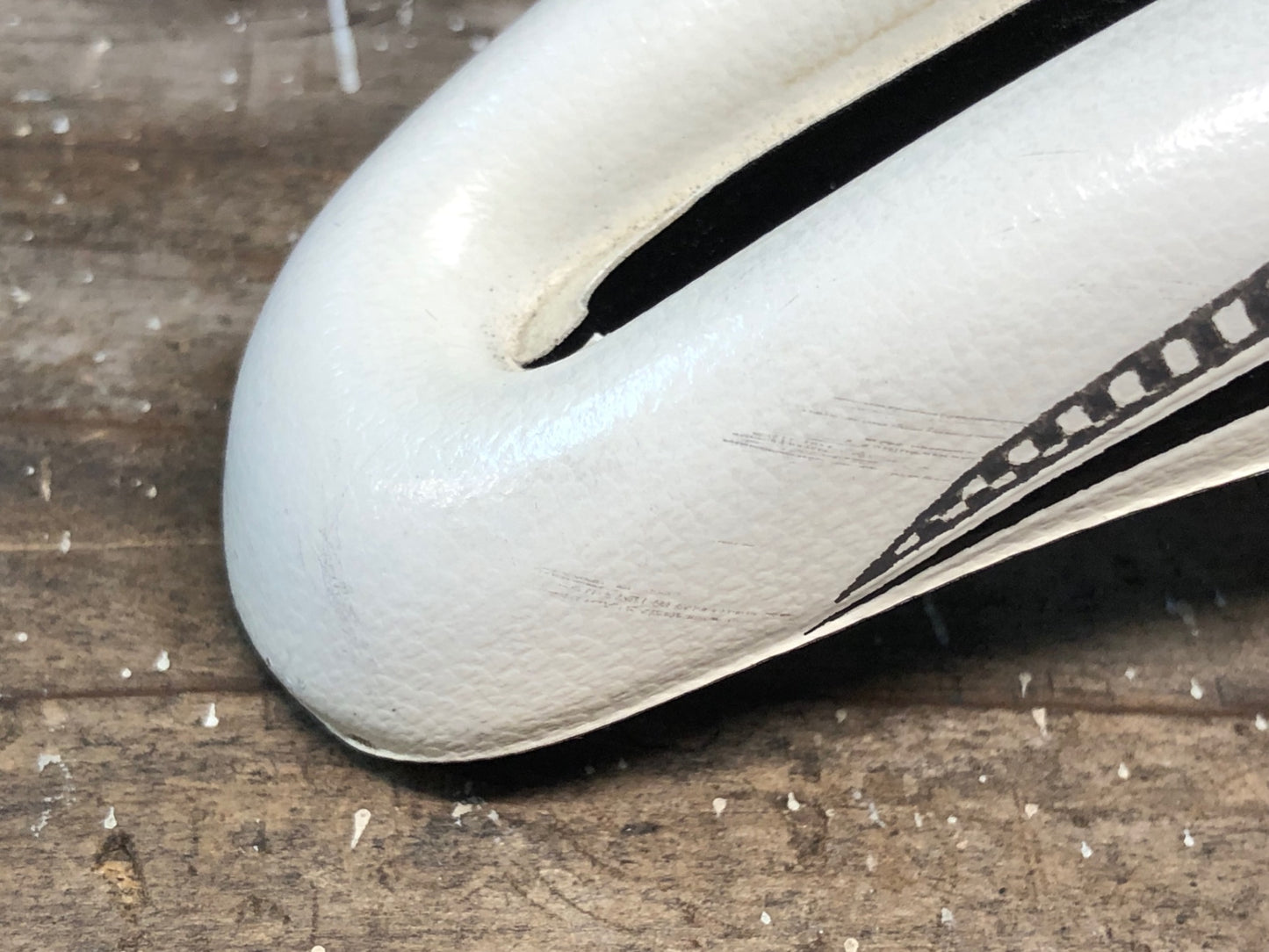 IN680 Selle SMP ハイブリッド Hybrid サドル 白 INOX TUBEレール