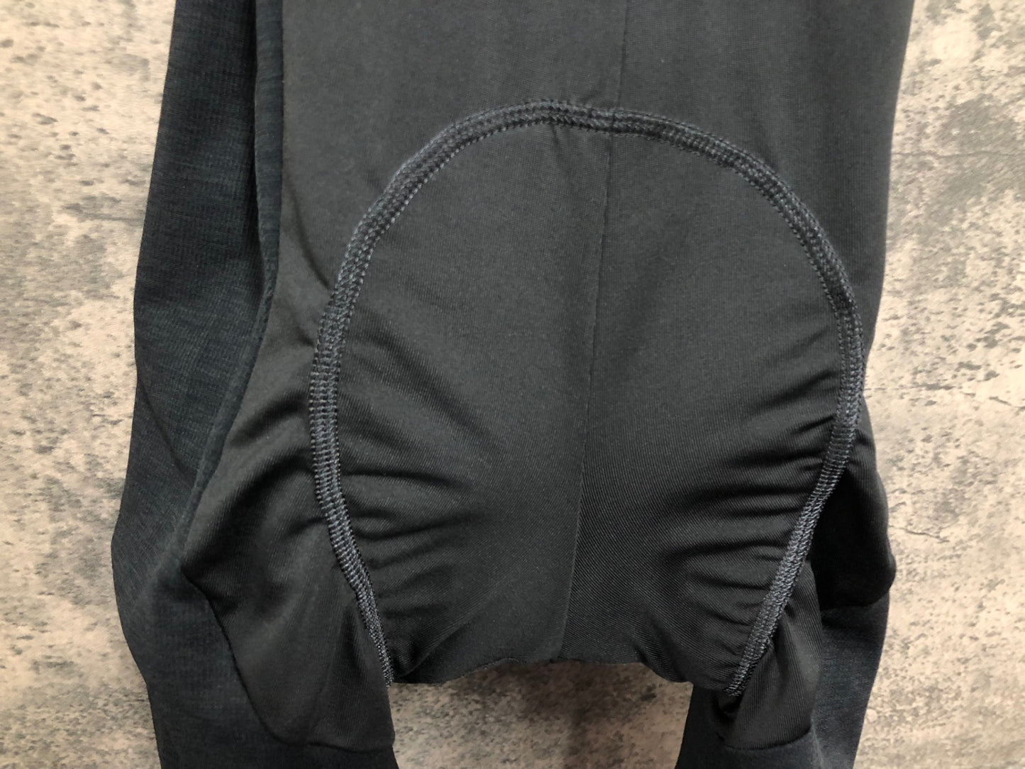 IZ532 マイン MYN ビブショーツ 黒 XS-S