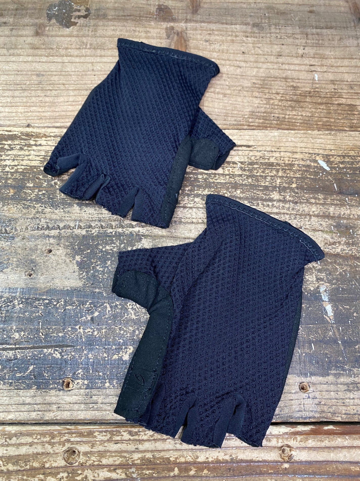 JC060 イザドア Isadore 指切 グローブ 黒 L