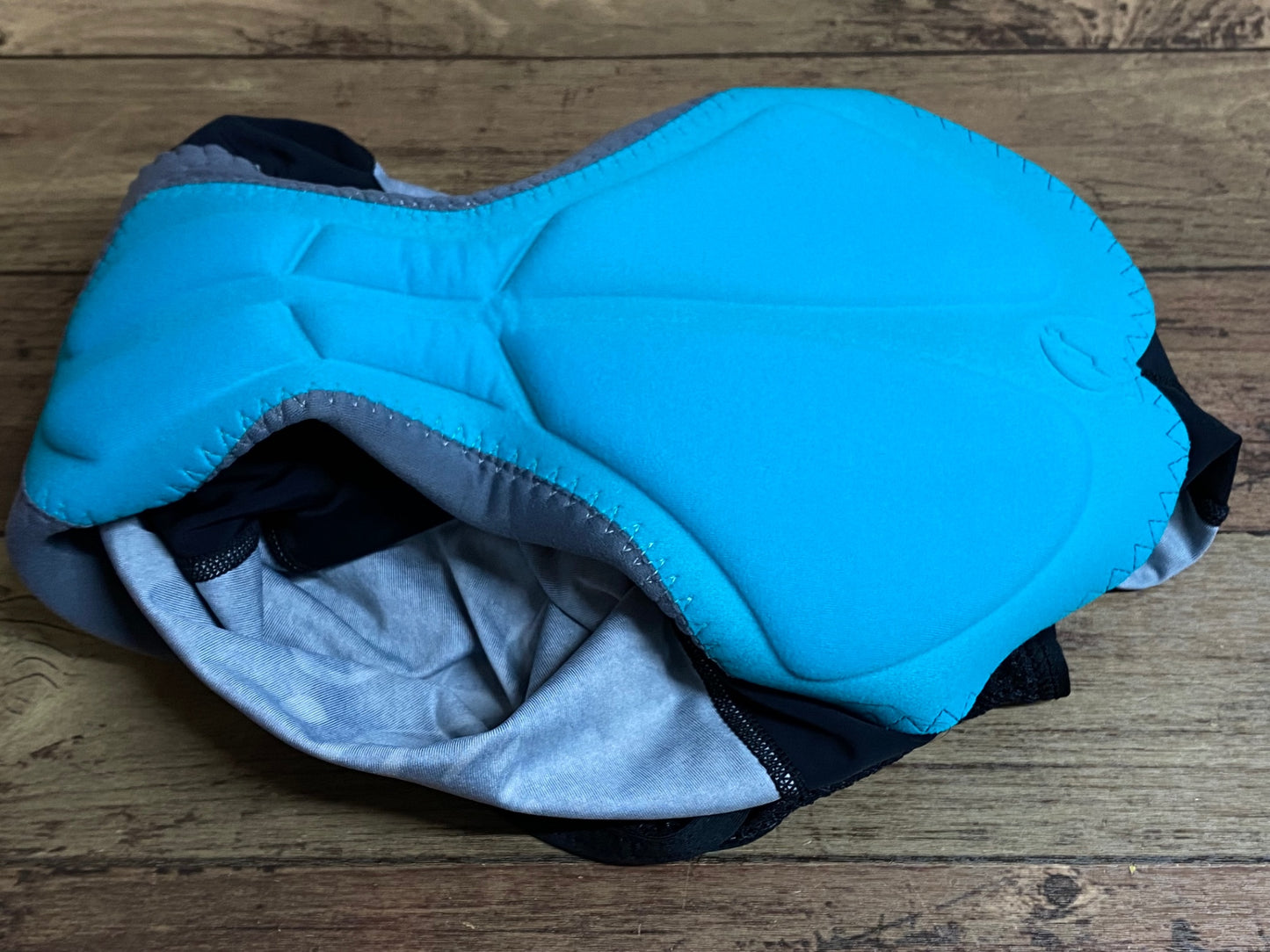 IN081 リオンドカペルミュール Lion de KAPELMUUR ビブショーツ 黒 M