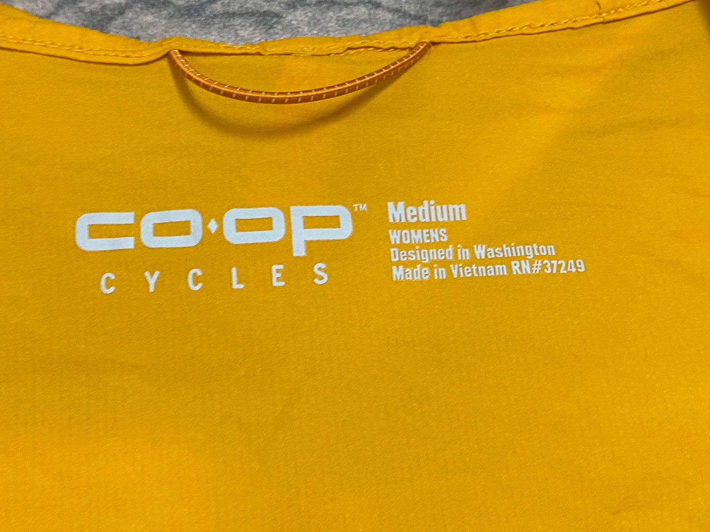 IZ422 COOP CYCLES 長袖 フーディ レインジャケット イエローオレンジ M