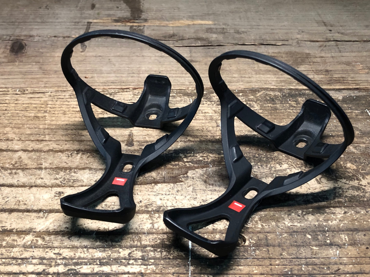 JA067 エリート ELITE LEGGERO CARBON ボトルケージ 2個セット