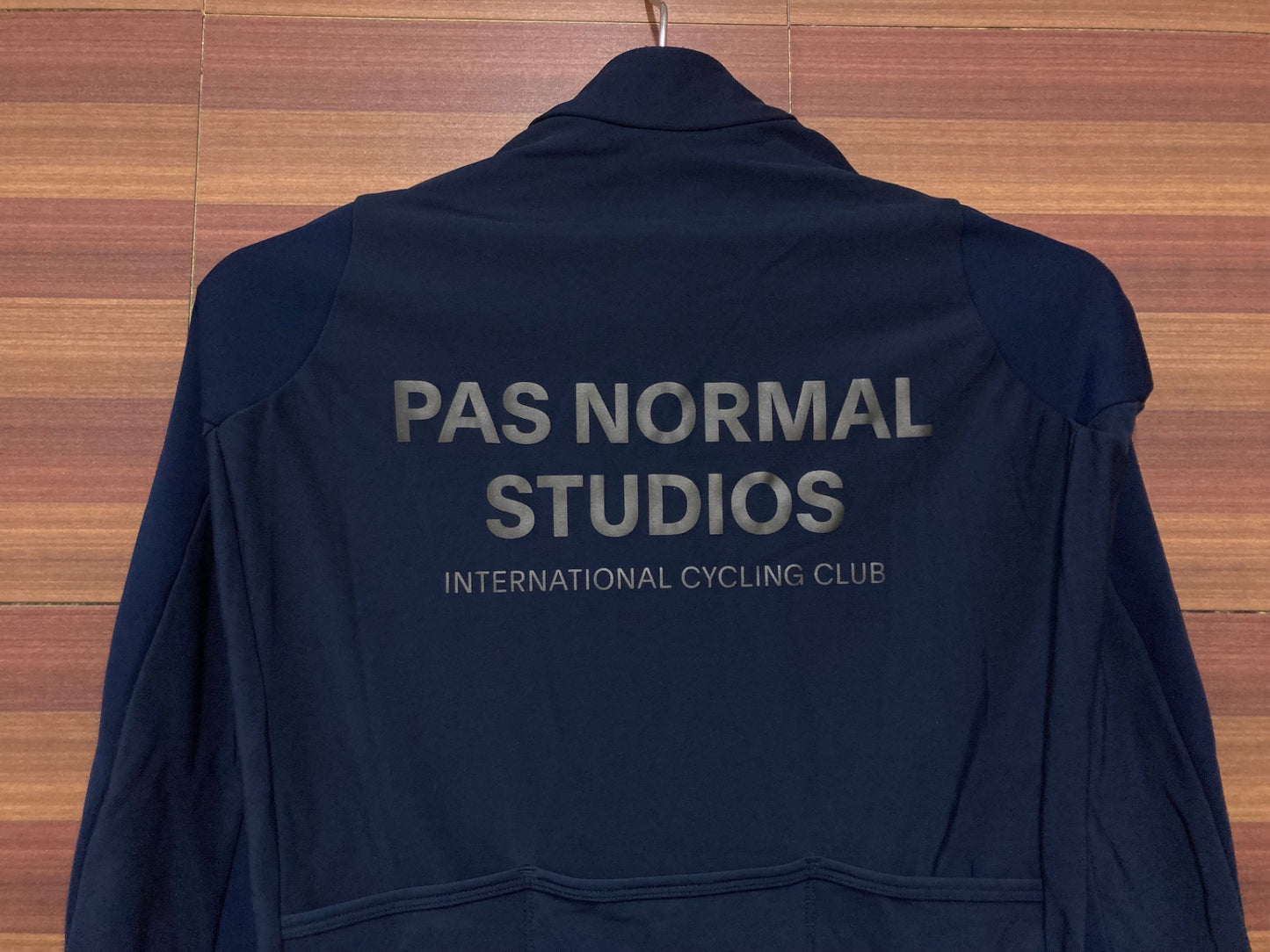 HS768 パスノーマルスタジオ Pas Normal Studios CONTROL HEAVY JERSEY/Navy XS ※襟元毛玉