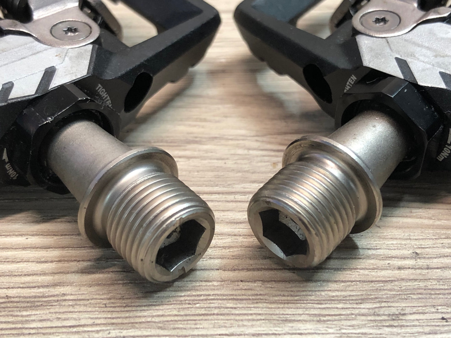 IU317 シマノ SHIMANO DEORE XT PD-M8120 SPD ビンディングペダル