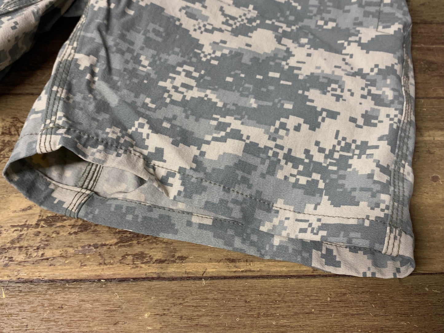 IS032 スワーブ SWRVE BLACK LABEL LIMITED WATER&WIND REPELLANT ハーフパンツ W32 迷彩