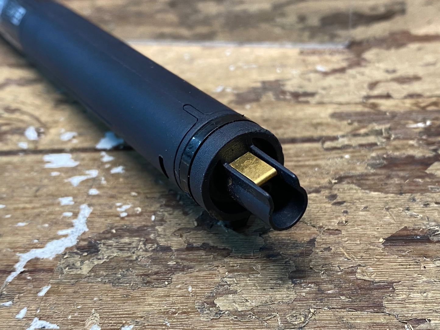 IM840 シマノ SHIMANO SM-BTR2 ビルトインバッテリー Di2 電動 動作確認済