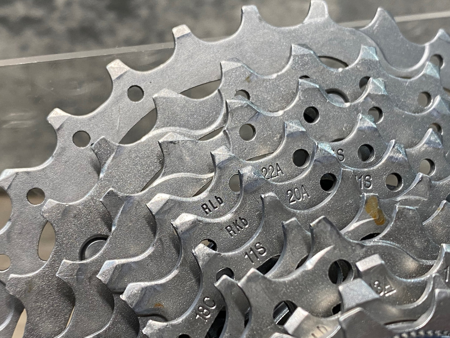 IM044 シマノ SHIMANO アルテグラ ULTEGRA CS-R8000 スプロケット 11S 11-32T