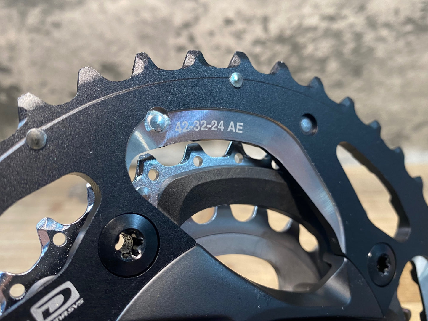 IT866 シマノ SHIMANO XT FC-M780 クランクセット 42-32-24T 175mm