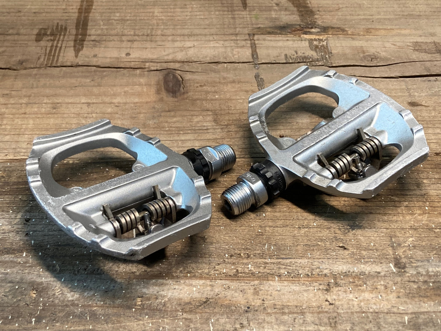 IN434 シマノ SHIMANO PD-A530 ビンディングペダル シルバー 片面フラット SPD