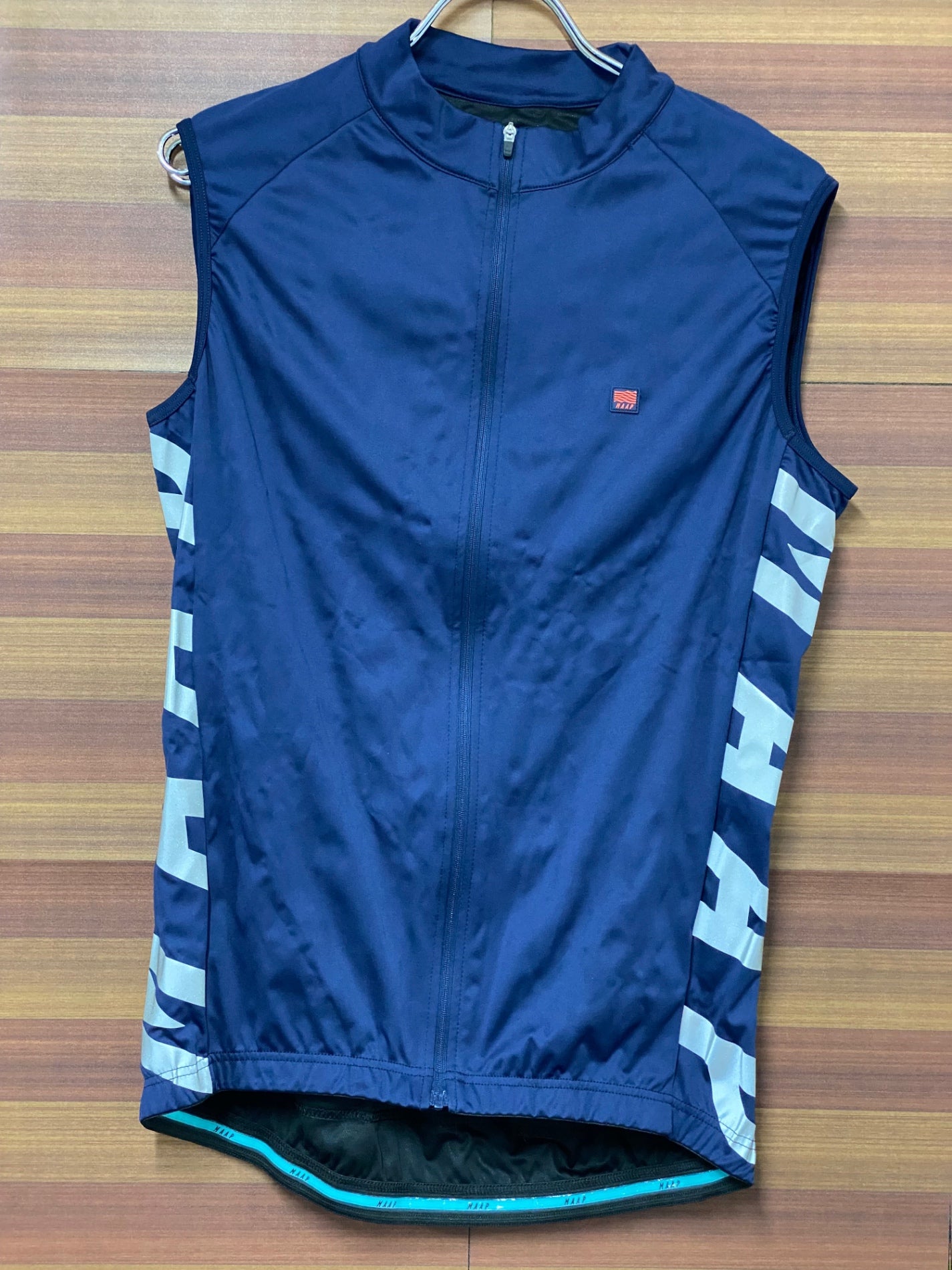 IM865 マープ MAAP 防風 サイクルベスト ジレ L 紺