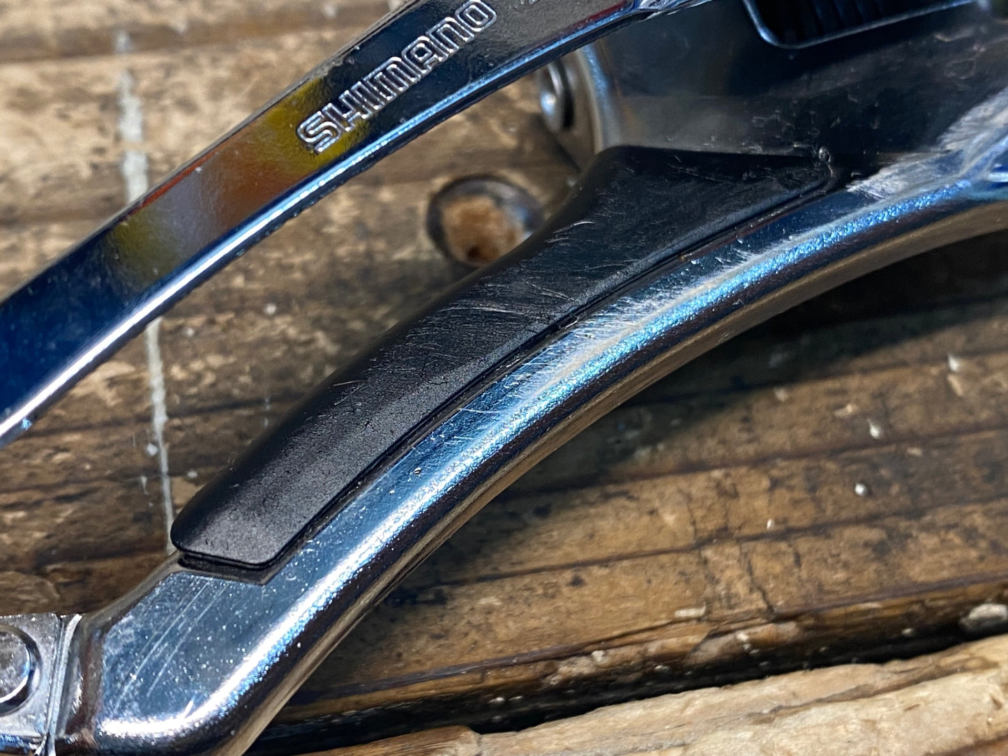 IL029 シマノ SHIMANO 105 FD-R7000 フロントディレイラー 2S 直付け