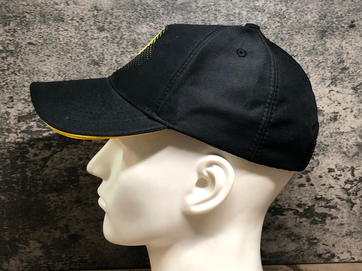 IV595 ツールドフランス Tour de france キャップ 黒 黄 フリーサイズ