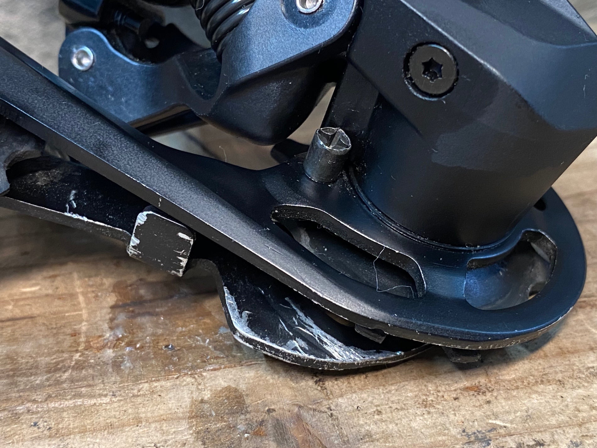 SHIMANO 105 リアディレーラーショートケージ 11スピード