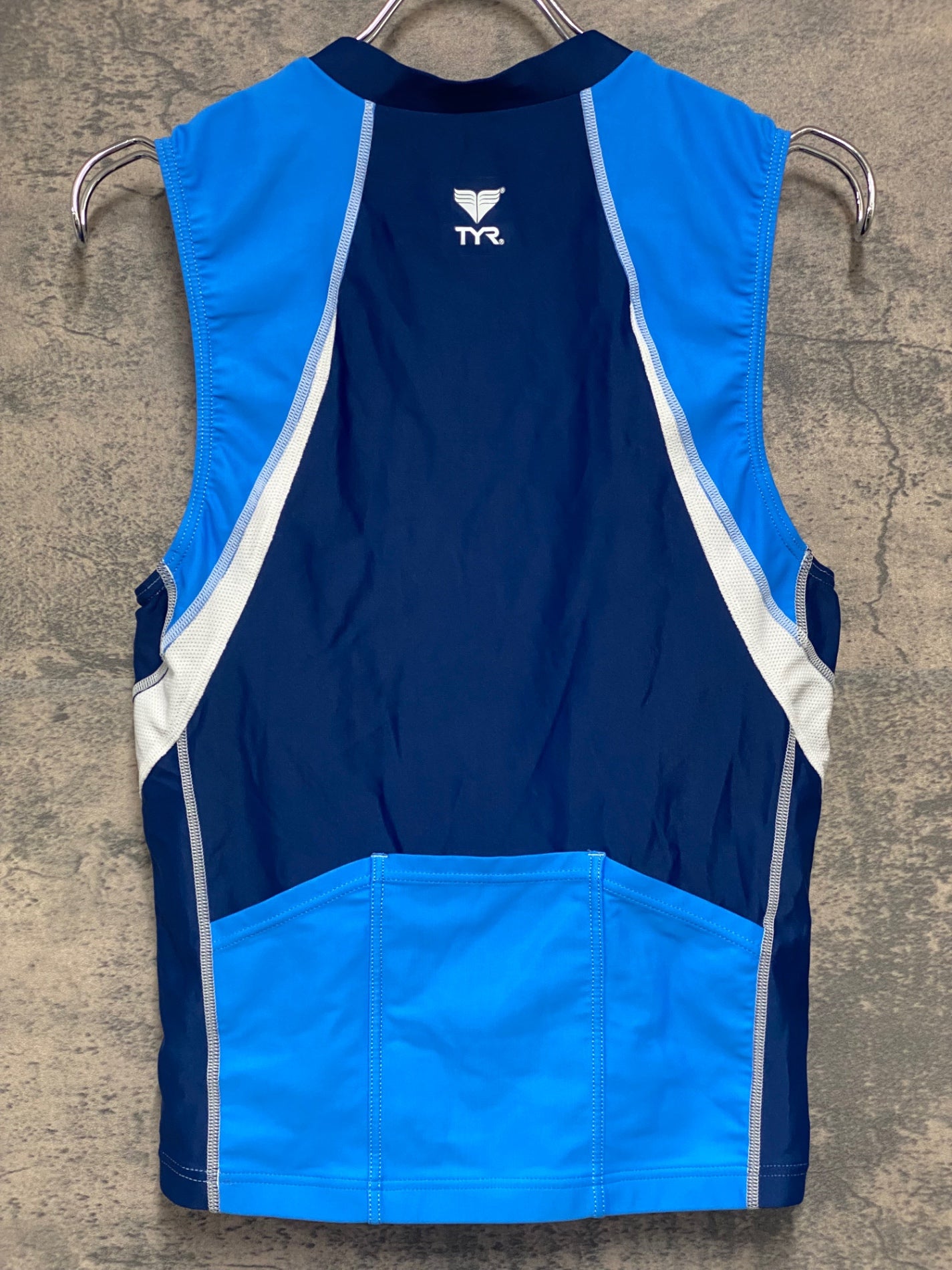 IZ995 ティア TYR ノースリーブ トライアスロンウェア S 水色