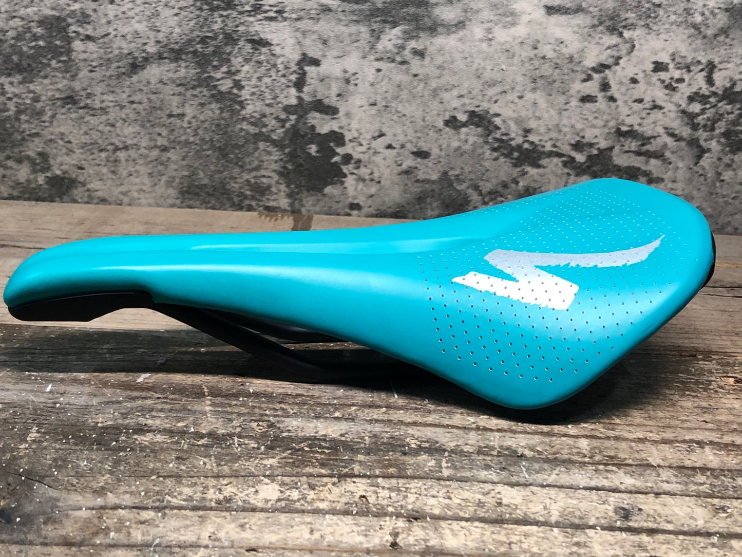 IW580 スペシャライズド SPECIALIZED POWER ARC EXPERT SADDLE サドル アシッドミント 143mm HollowTi