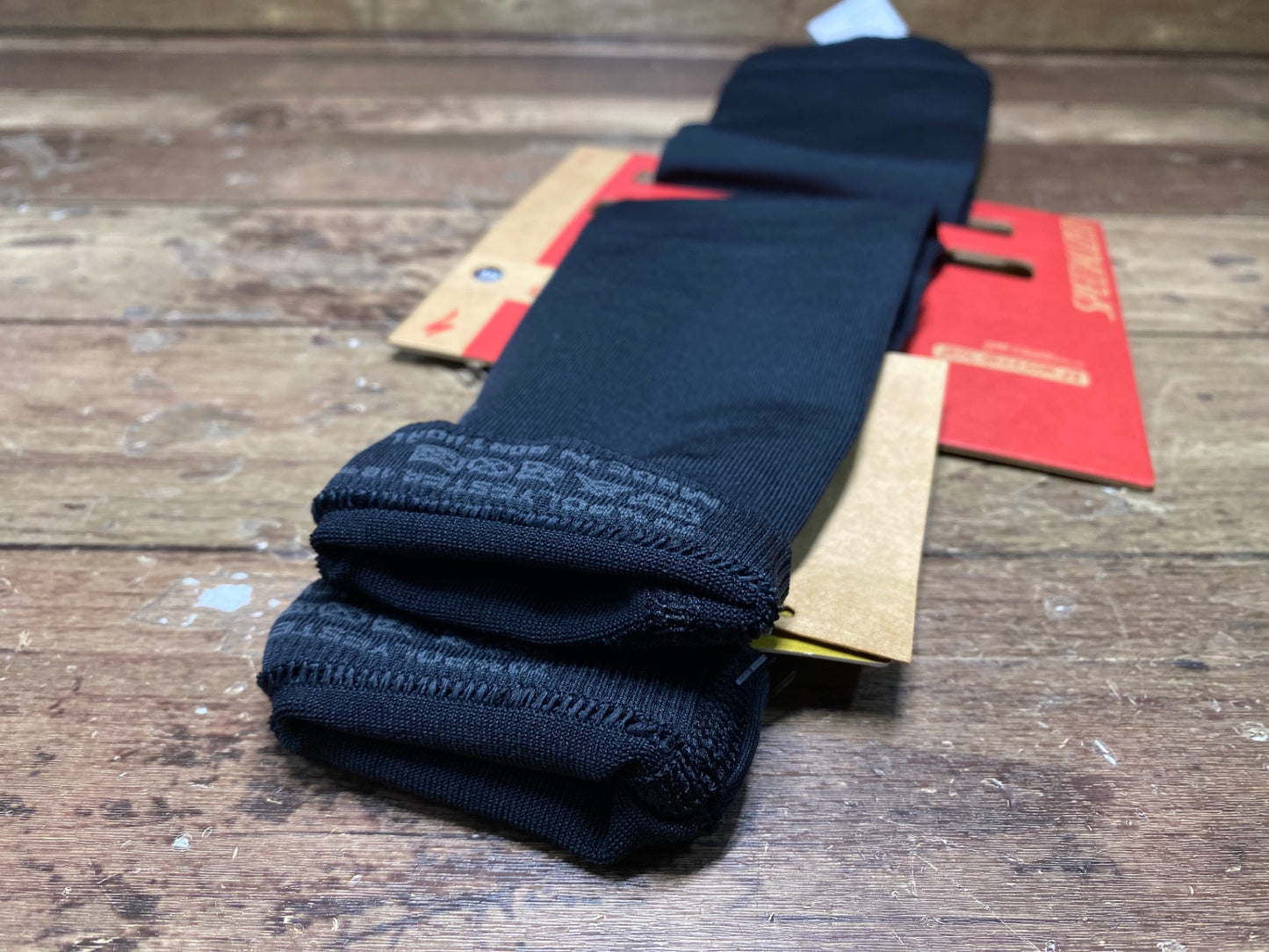 GH019 スペシャライズド SPECIALIZED THERMINAL ENGINEERED ARM WARMERS アームウォーマー 黒 XS 黒