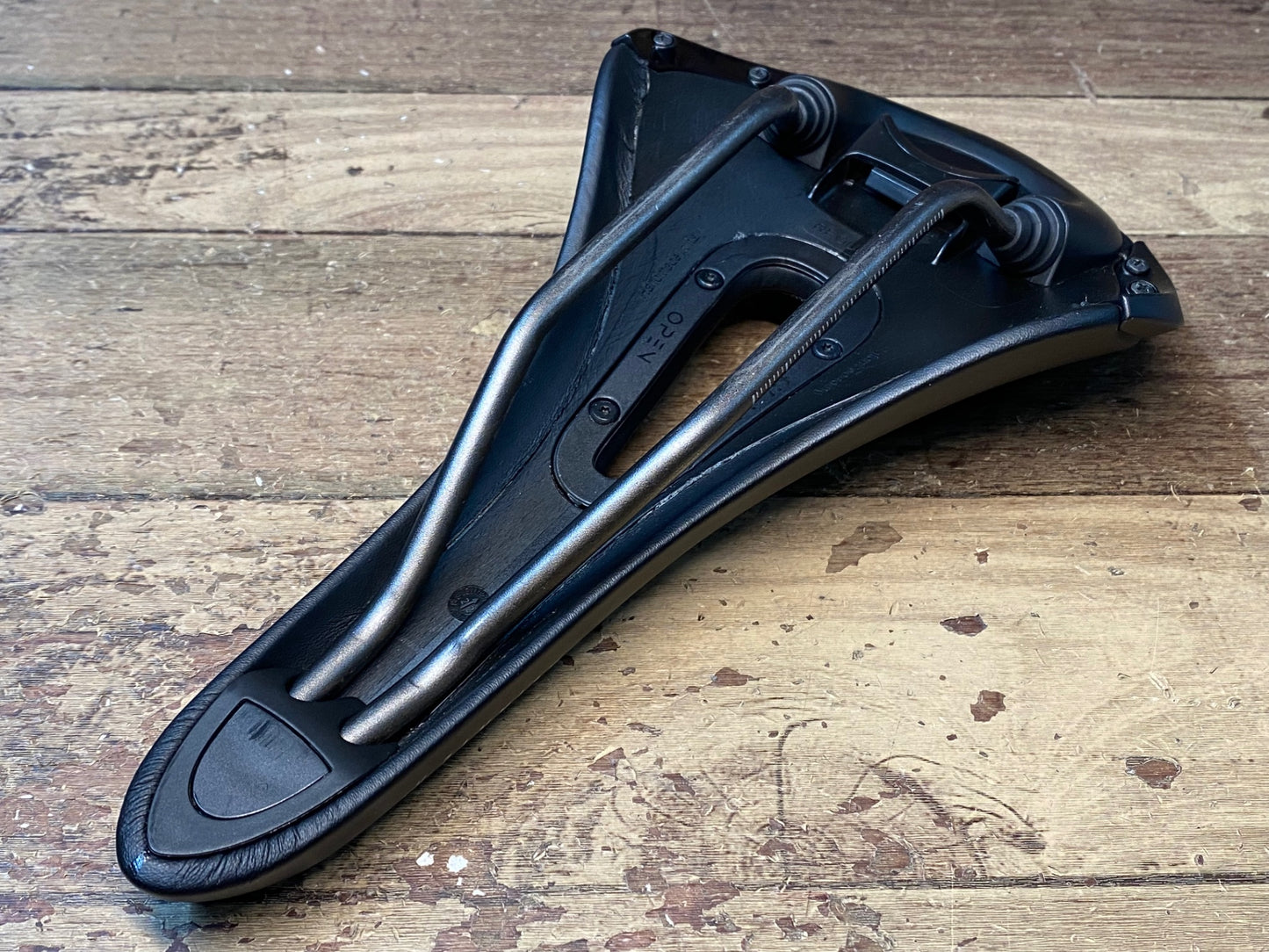 IM936 フィジーク Fizik ALIANTE R3 OPEN サドル KIUMレール