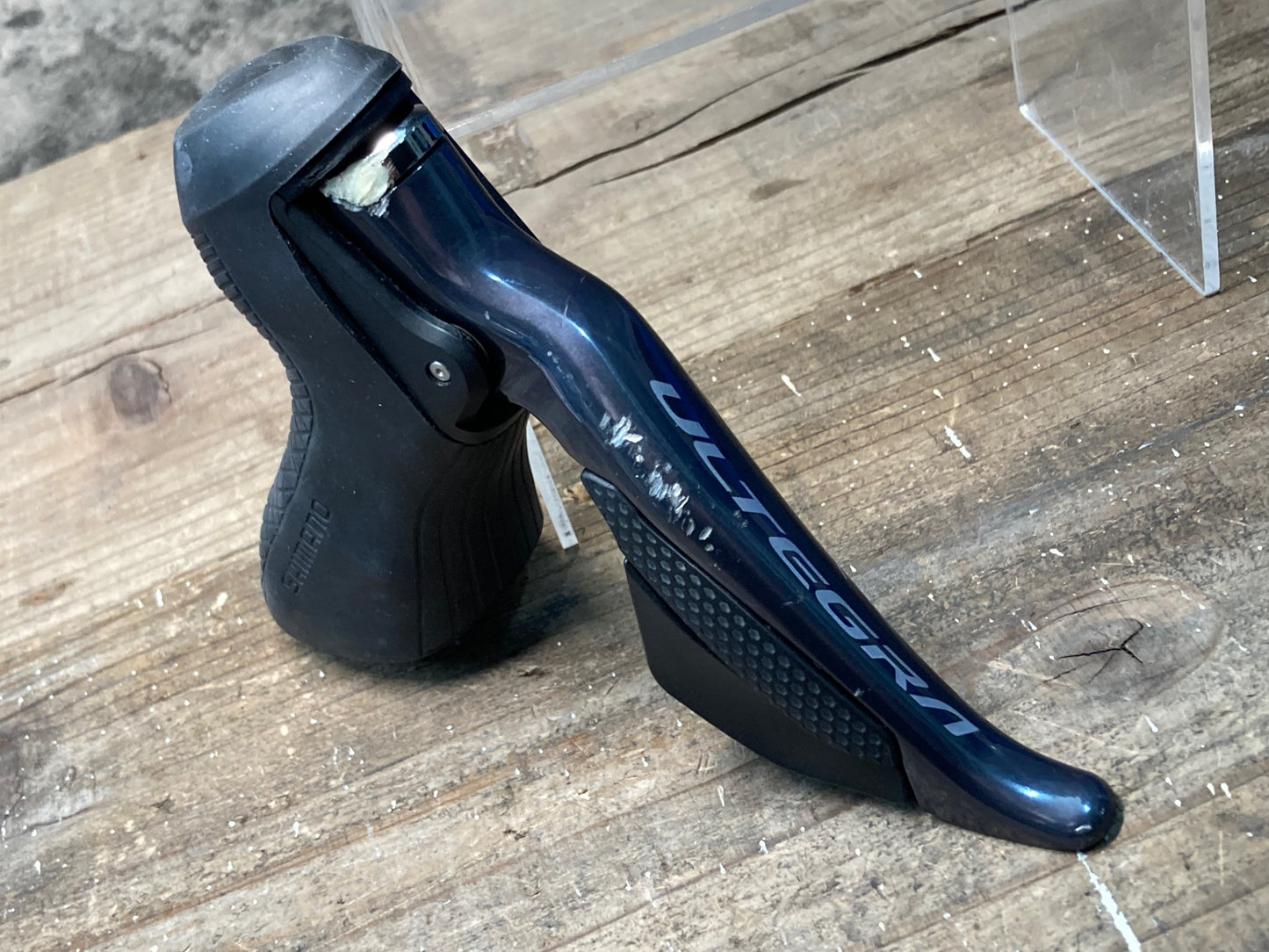 IQ801 シマノ SHIMANO アルテグラ ULTEGRA ST-R8070 右 STIレバー 電動 Di2 油圧 動作確認済 ※ボディひび割れジャンク