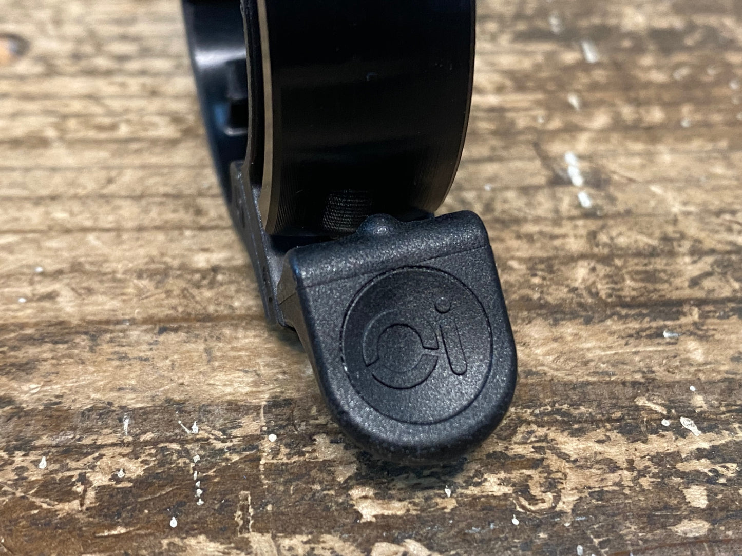 IJ236 ノグ knog Oi ベル 黒 Φ31.8