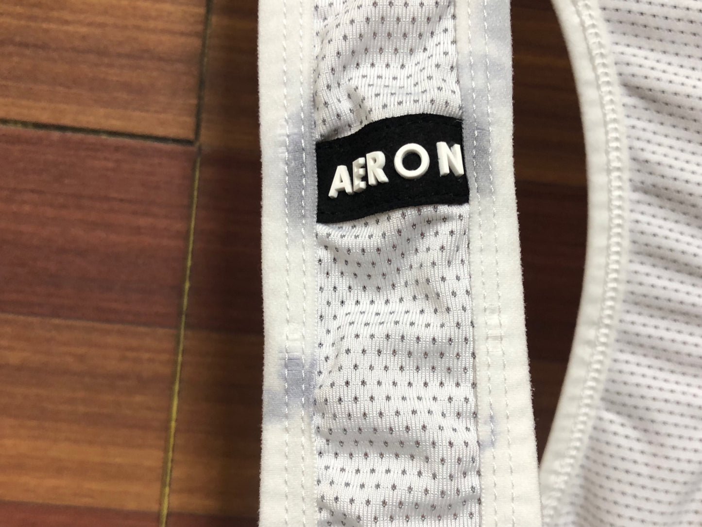 IU232 dhb AERON ビブショーツ 紺 S