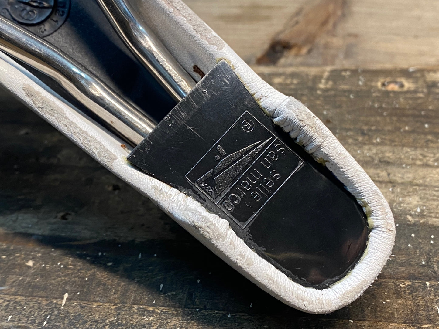 IR974 サンマルコ san marco コンコール CONCOR LIGHT サドル 白