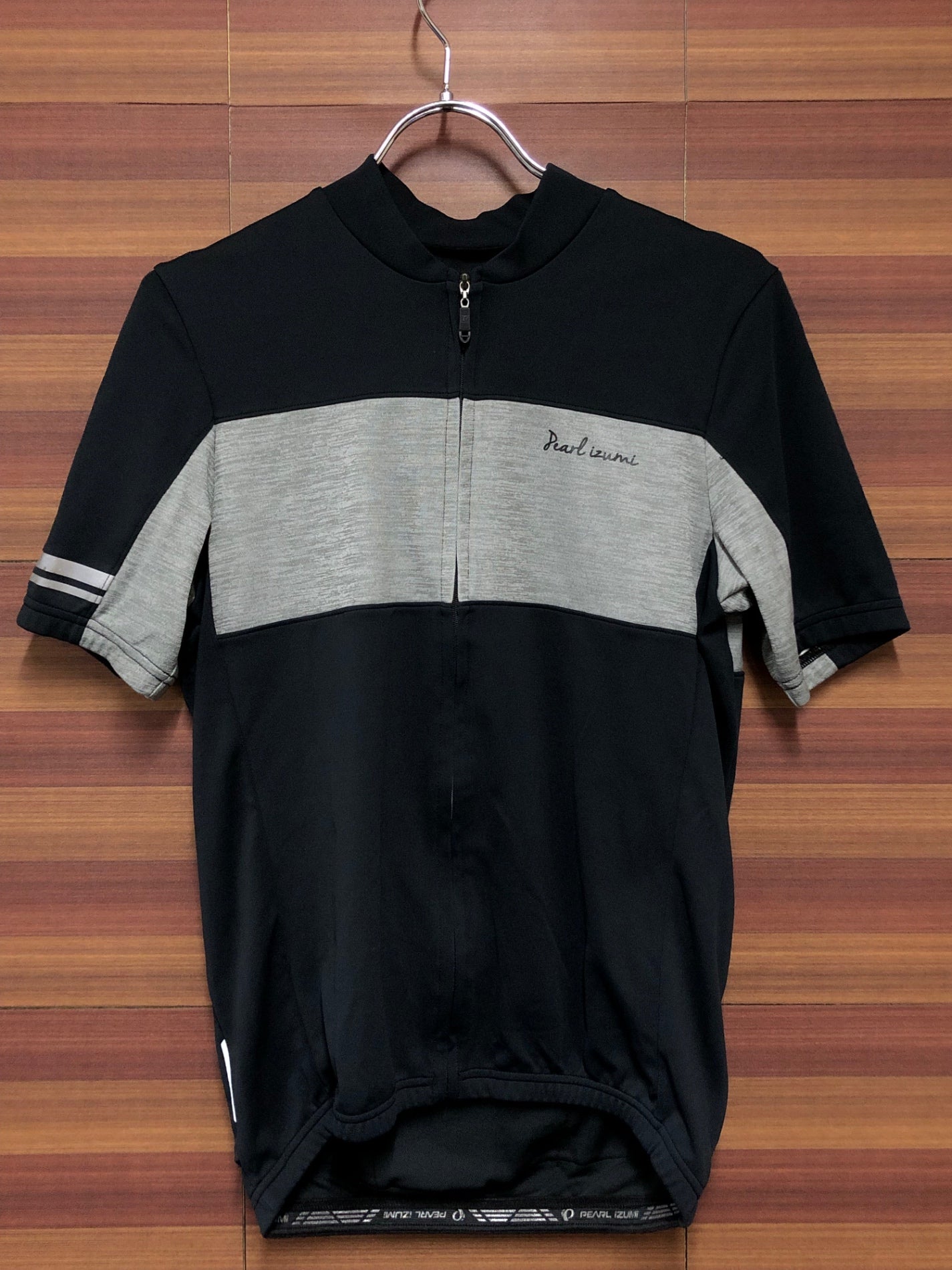 IN284 パールイズミ PEARL IZUMI 半袖 サイクルジャージ 黒 グレー Lサイズ