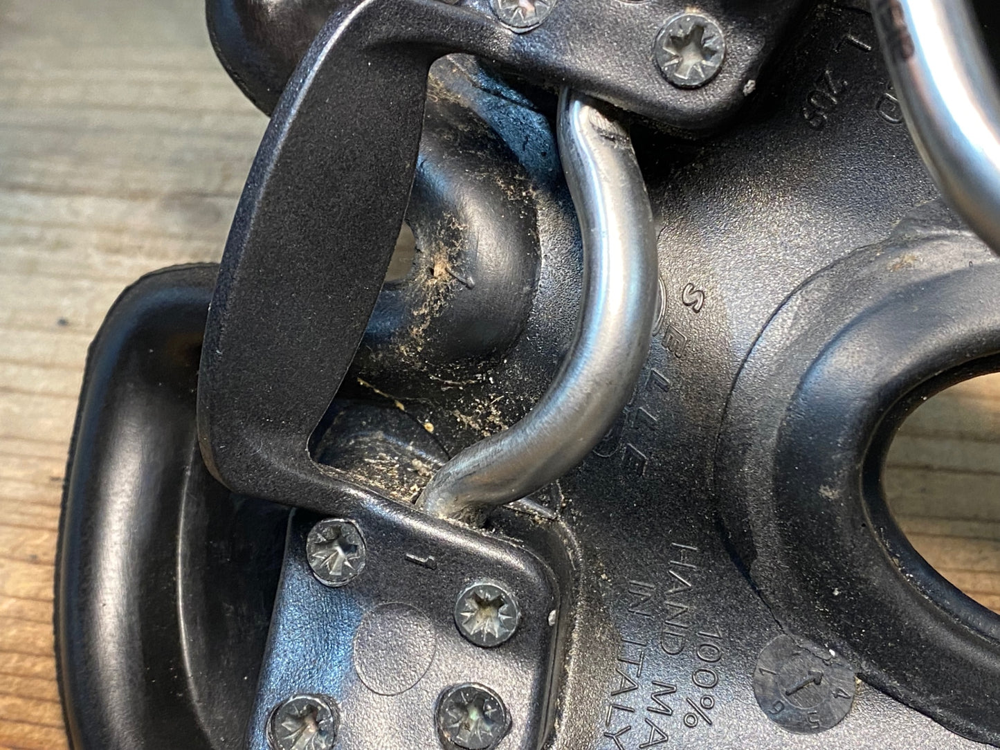 IX874 SELLE SMP ヘル hell サドル aisi 304 tubeレール 144mm