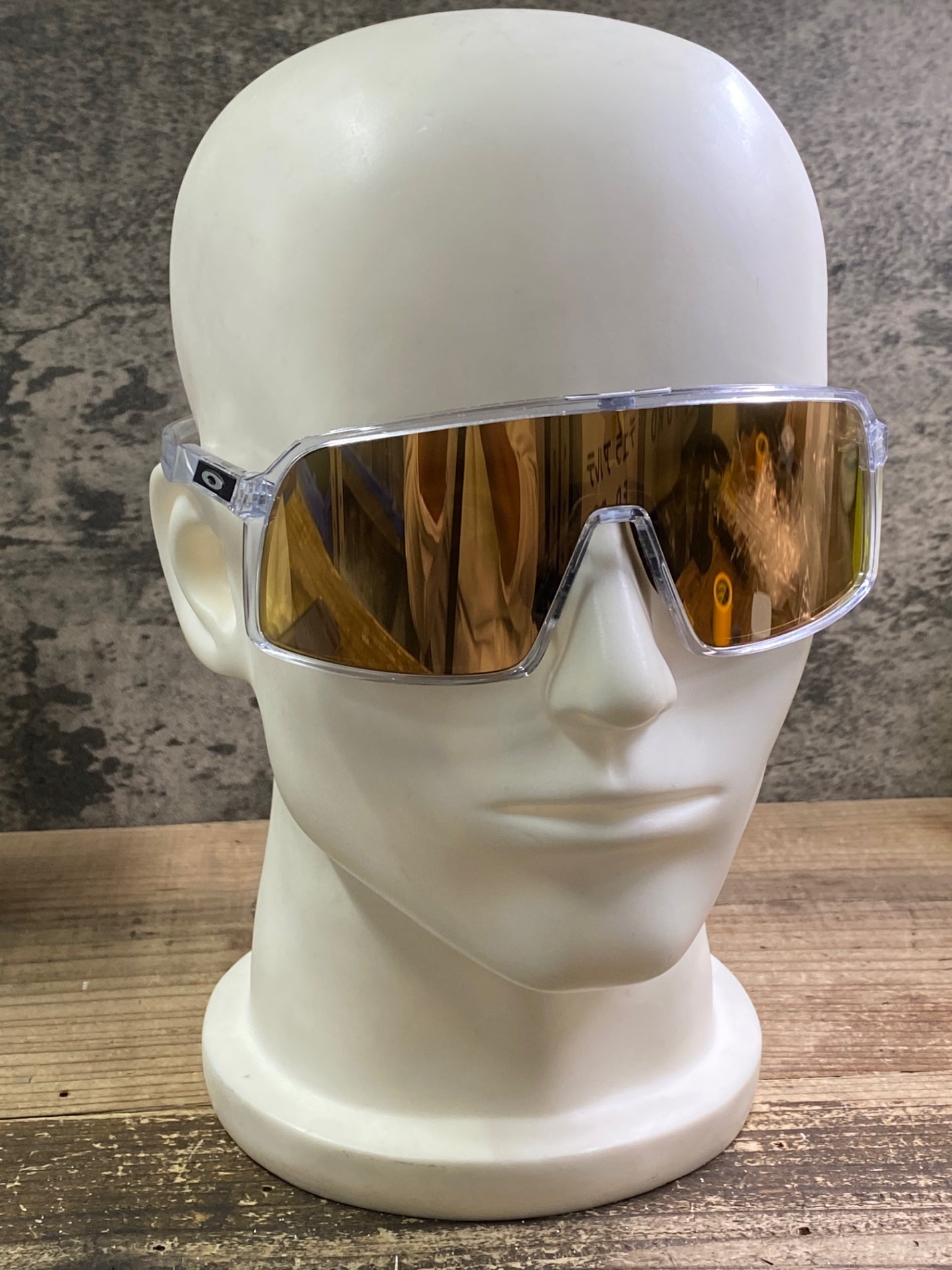 IU397 オークリー OAKLEY SUTRO サングラス アイウェア クリア レンズゴールド ※レンズ傷